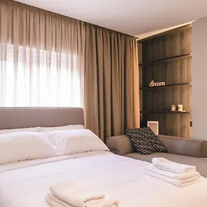 Two Steps Appartement Tirana