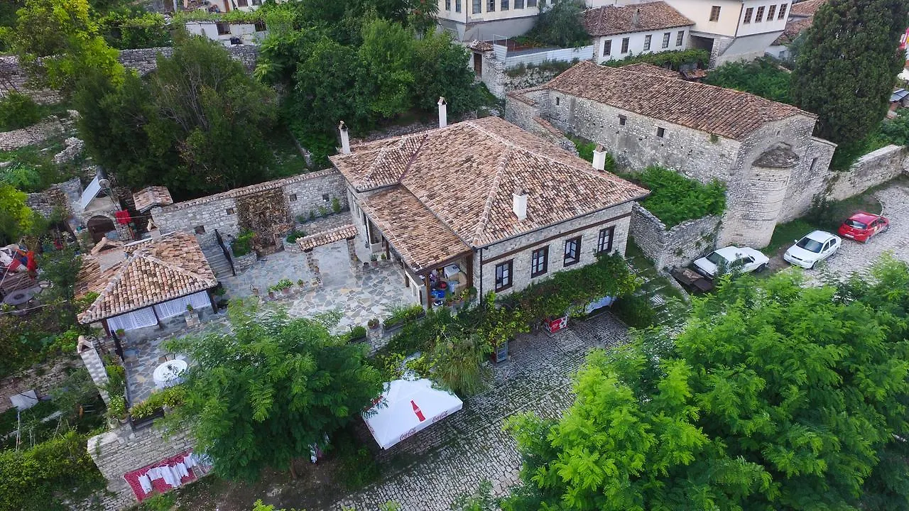 Guest House Iljesa Berat Albania